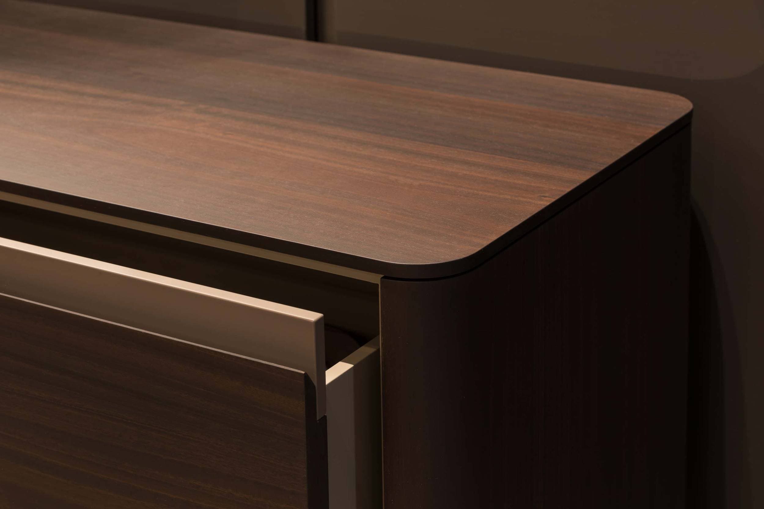 Mythos H Sideboard