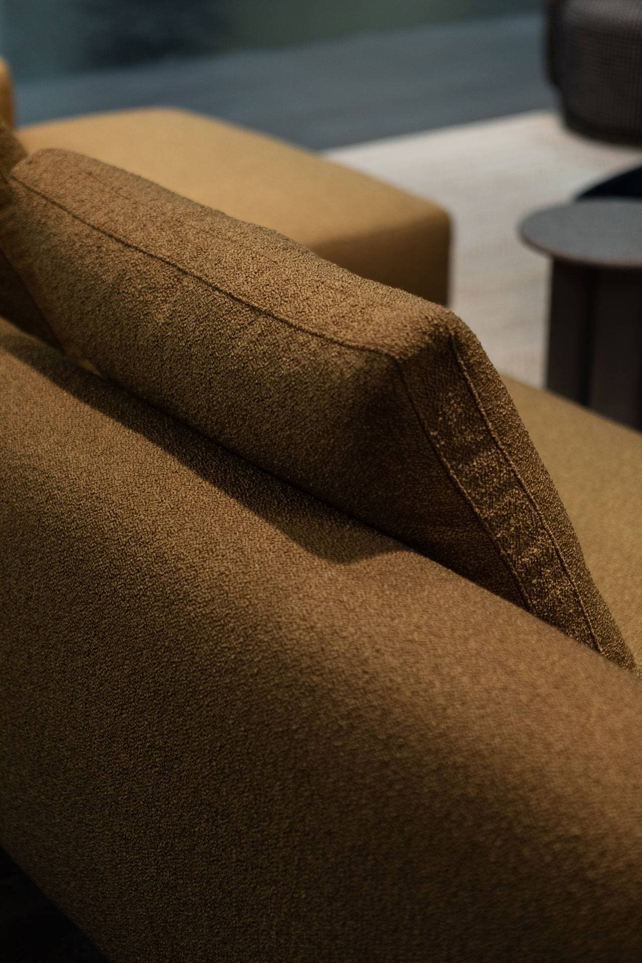 Naos Sofa