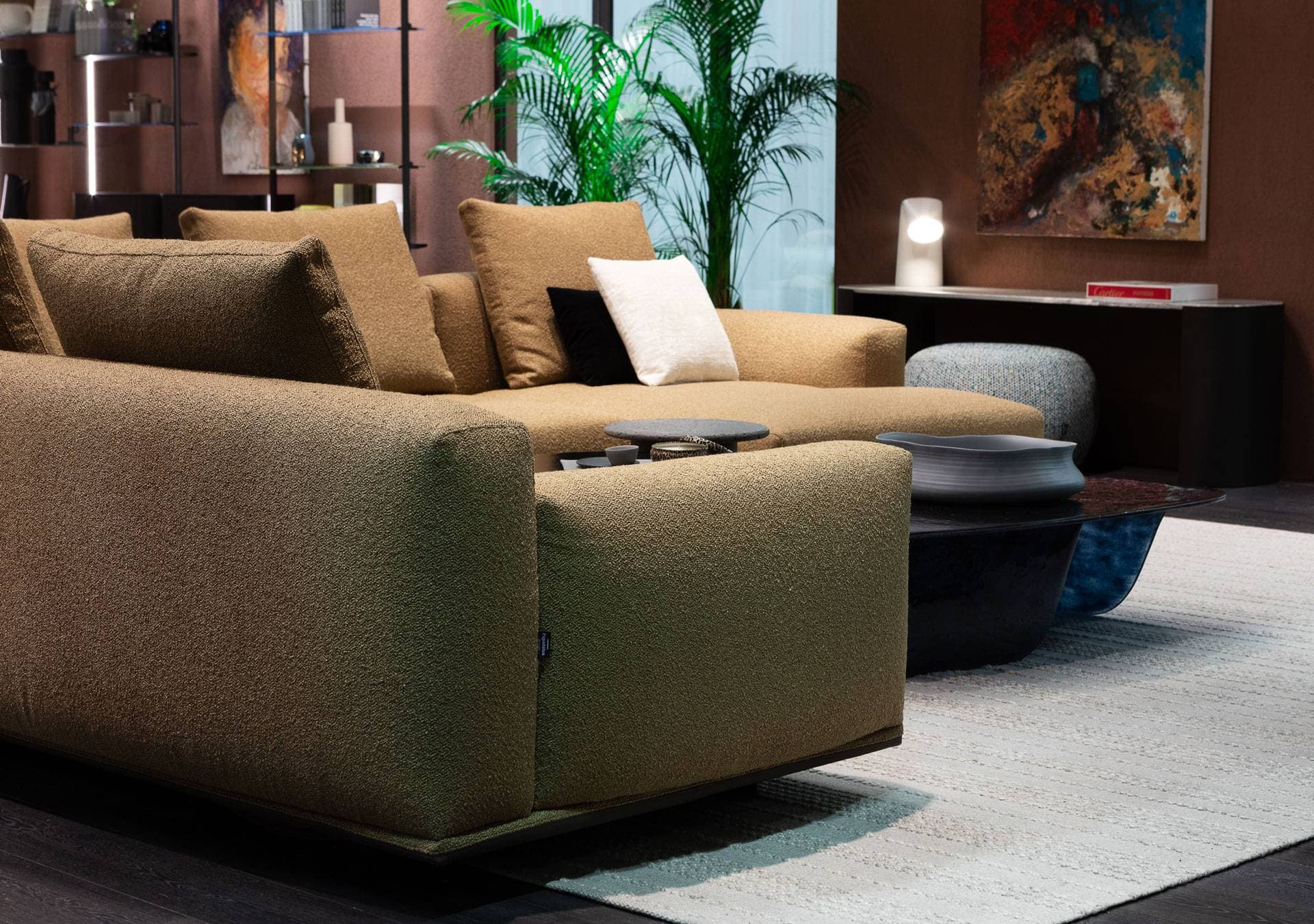 Naos Sofa