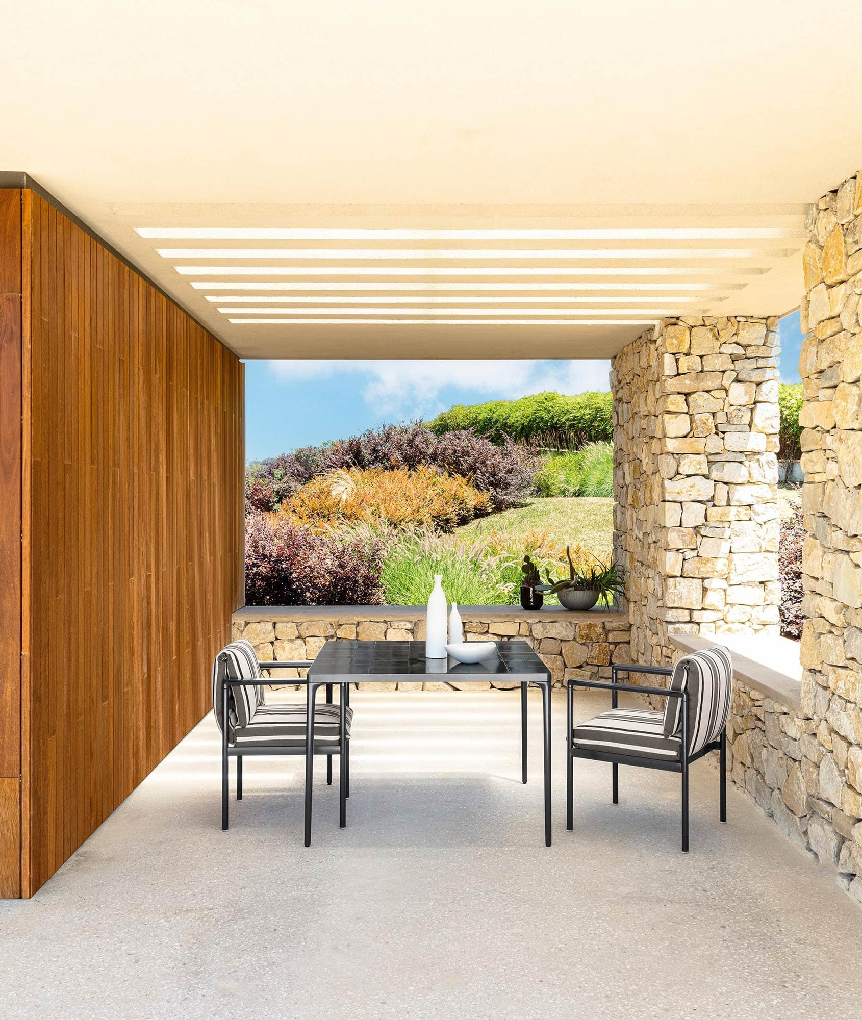 Nalu Outdoor Dining Armchair