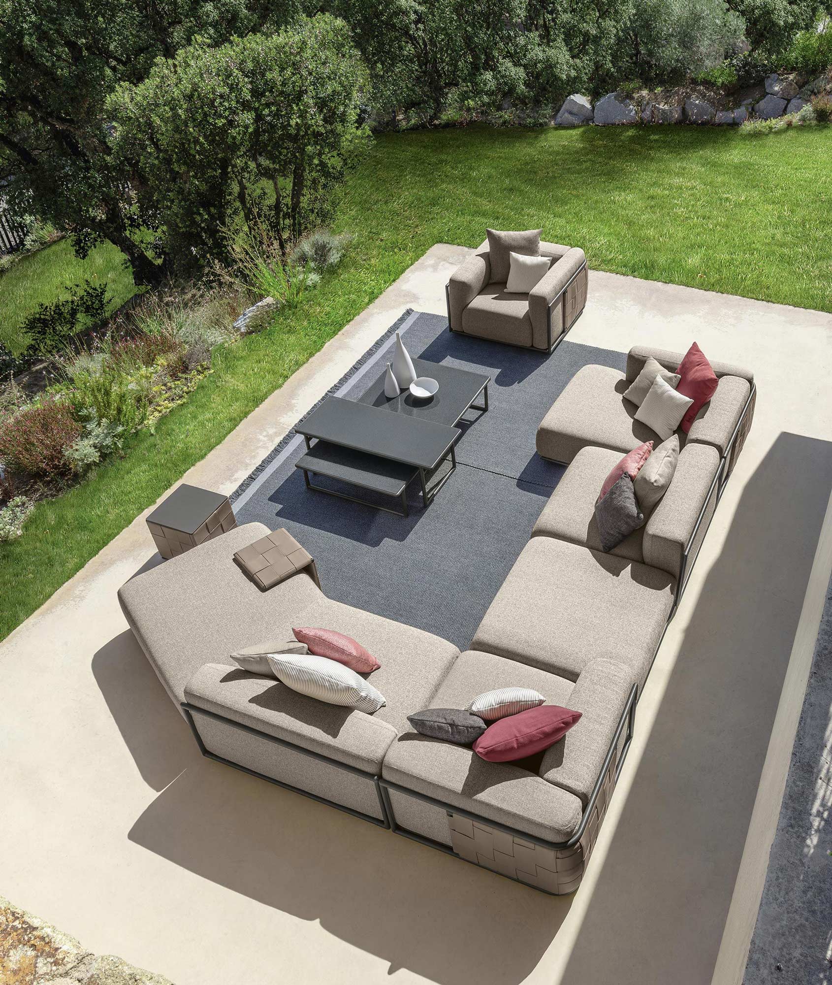 Tresse Outdoor Side Table