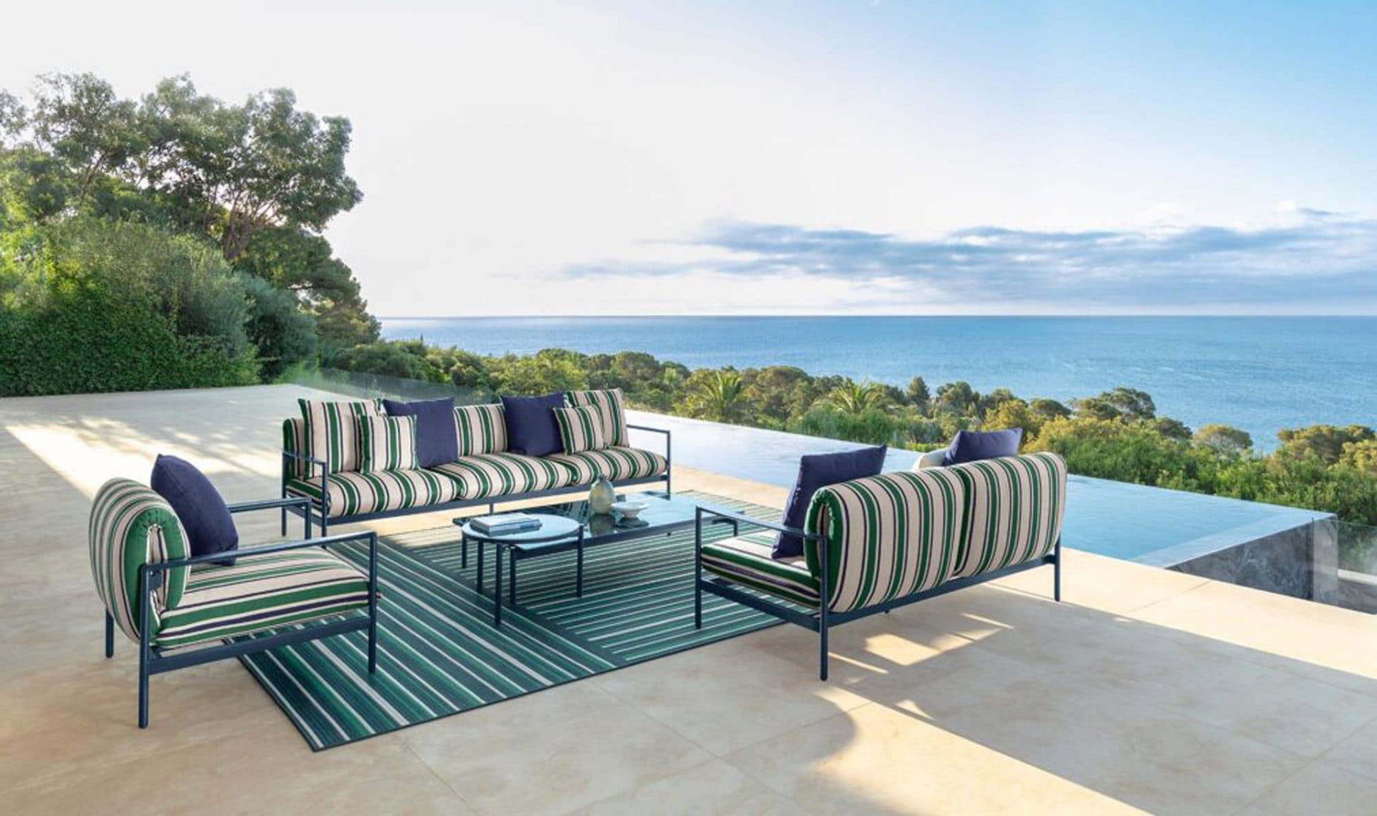 Nalu Outdoor Table D67