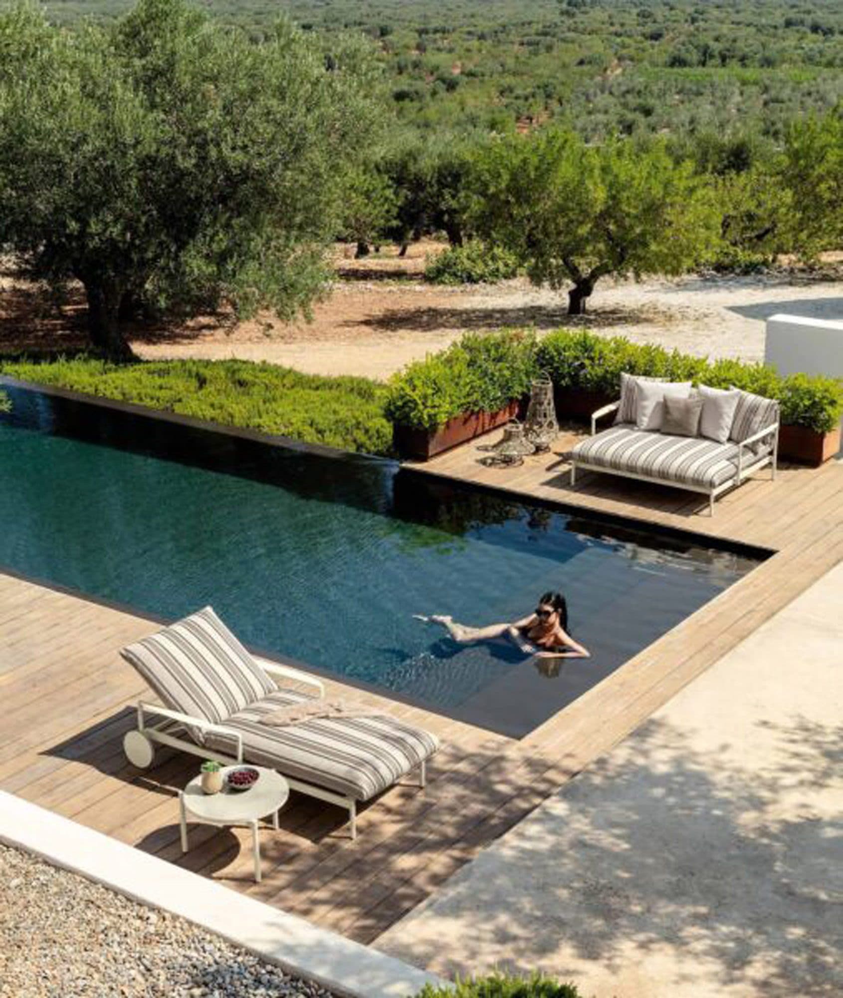 Nalu Outdoor Table D67