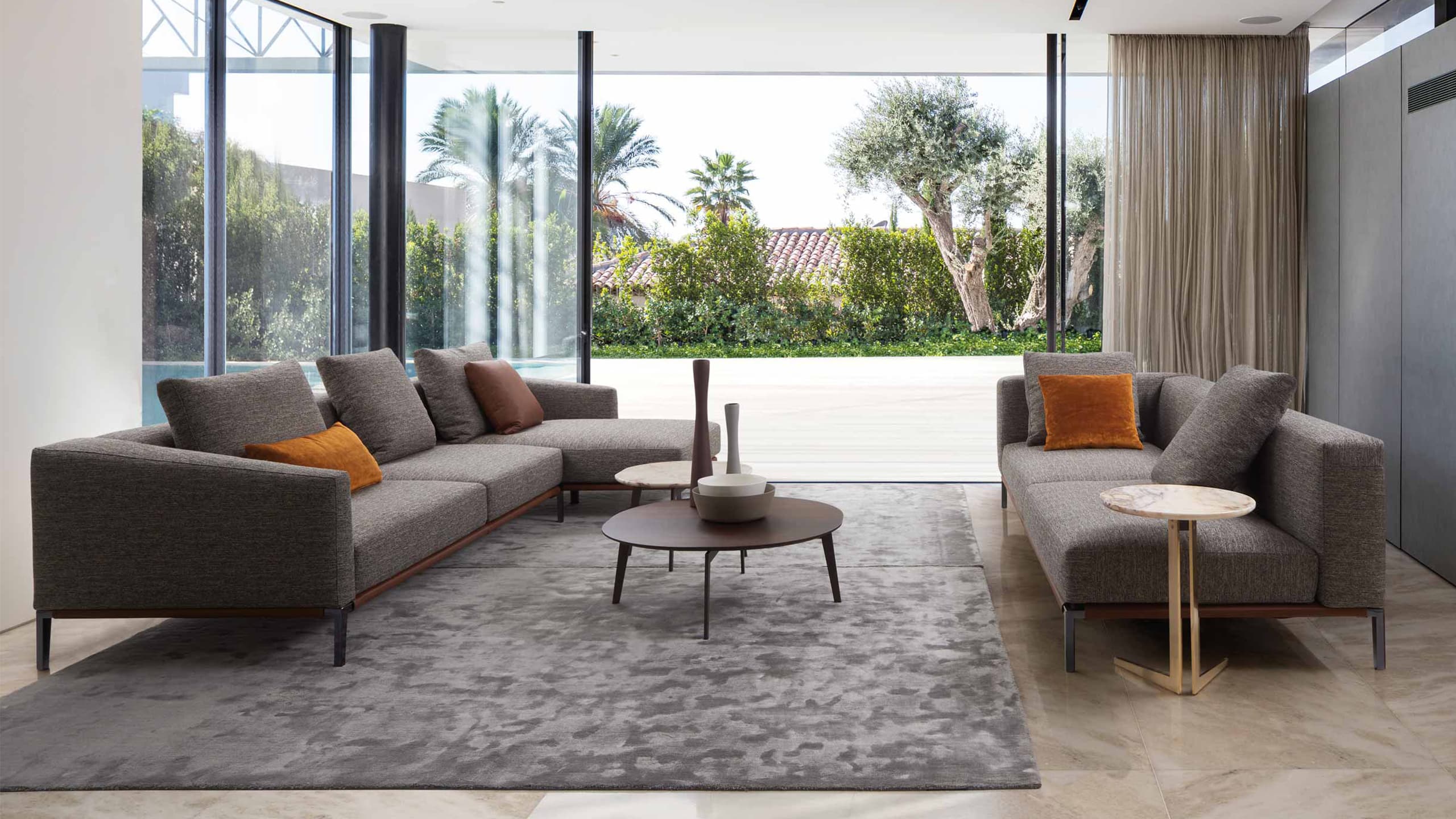 Pace Sofa