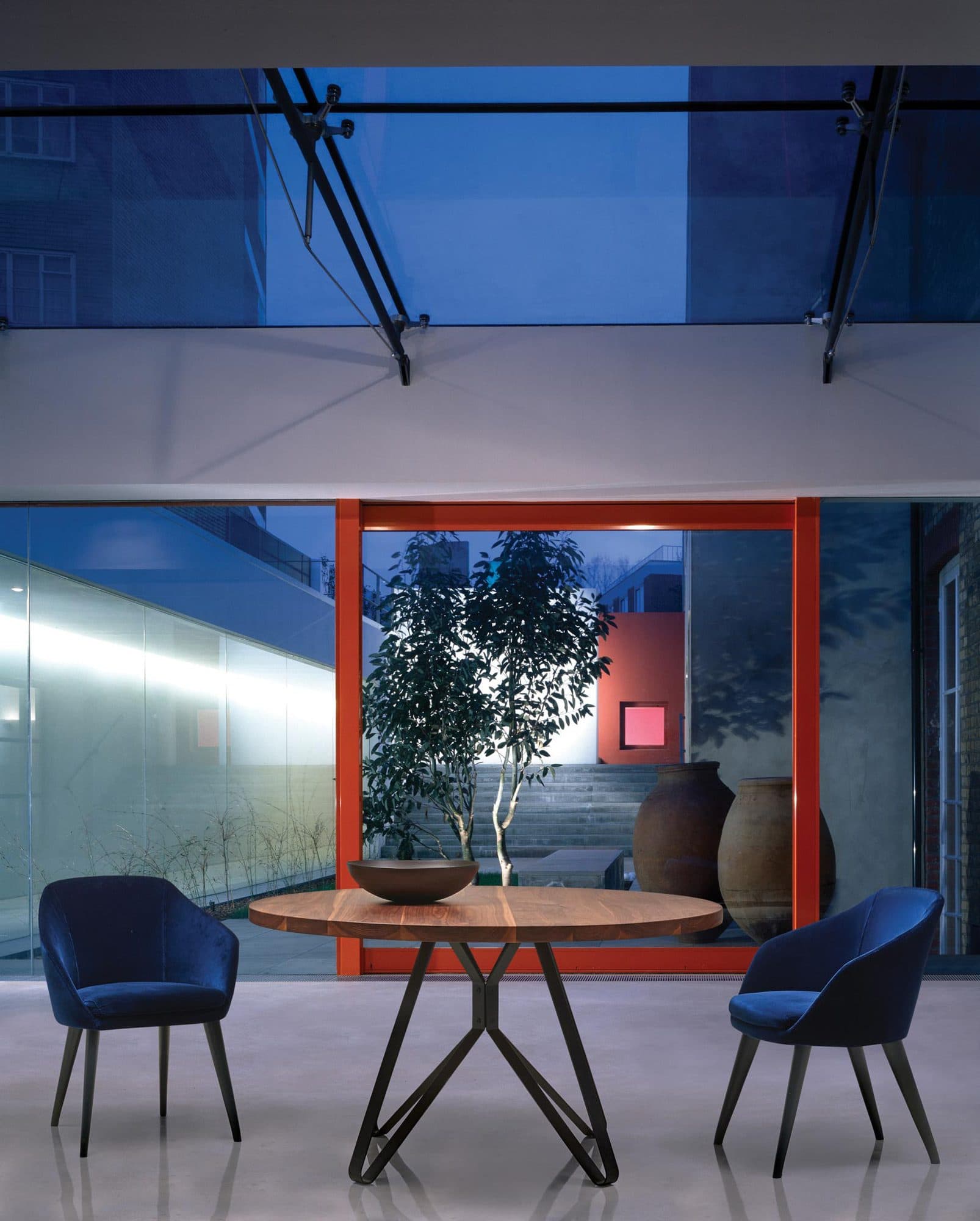 Rotonda Table