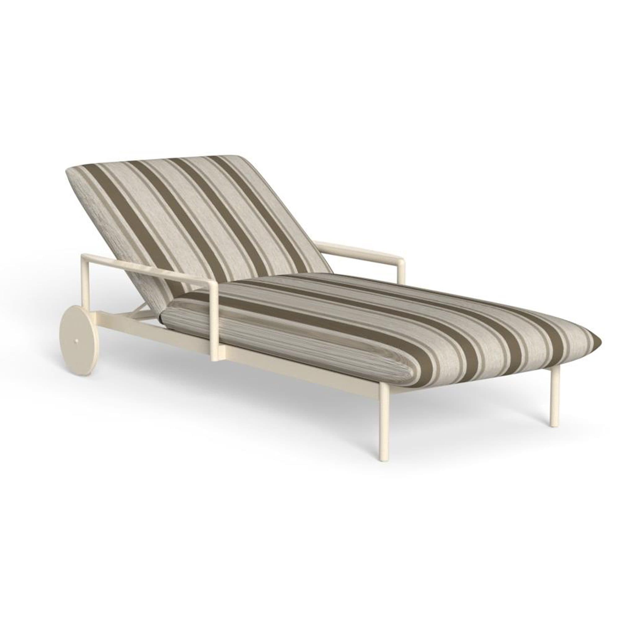 Nalu Outdoor Sunbed