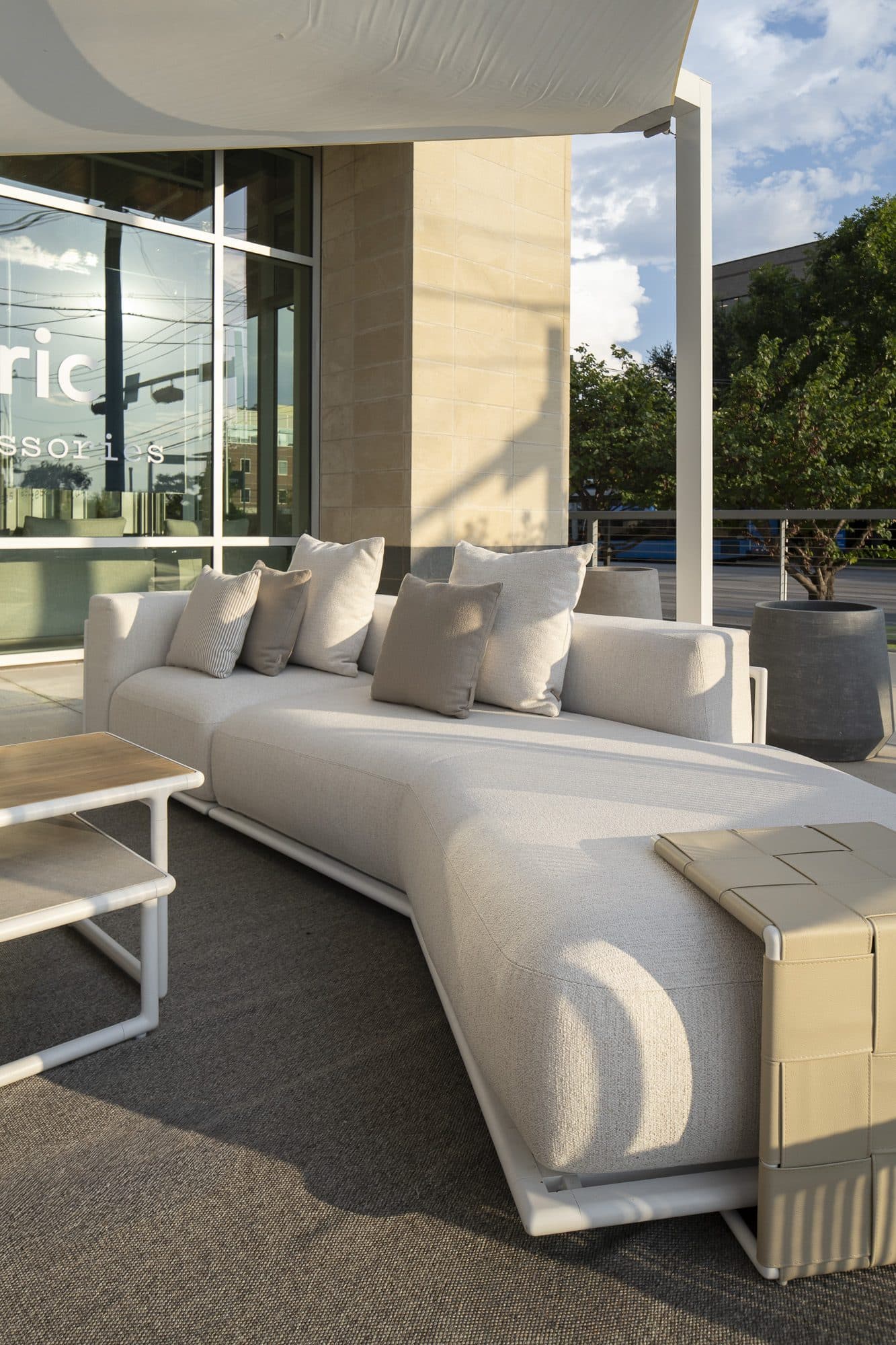 Tresse 2-Piece Sectional
